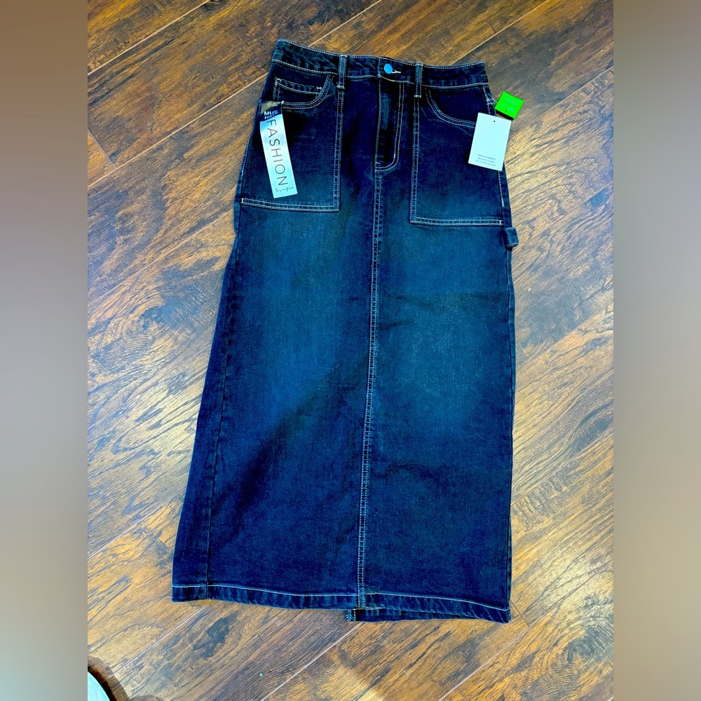 NWT MIDI Denim Skirt